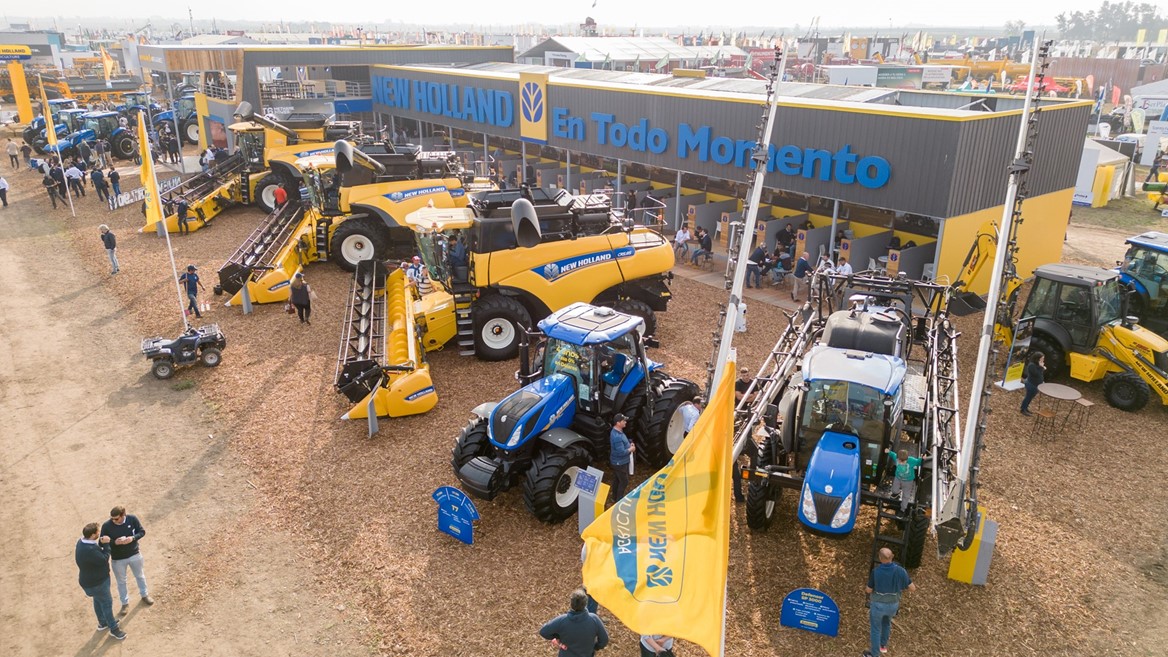 New Holland destaca con tecnología de punta y soporte digital en Agroactiva 2024