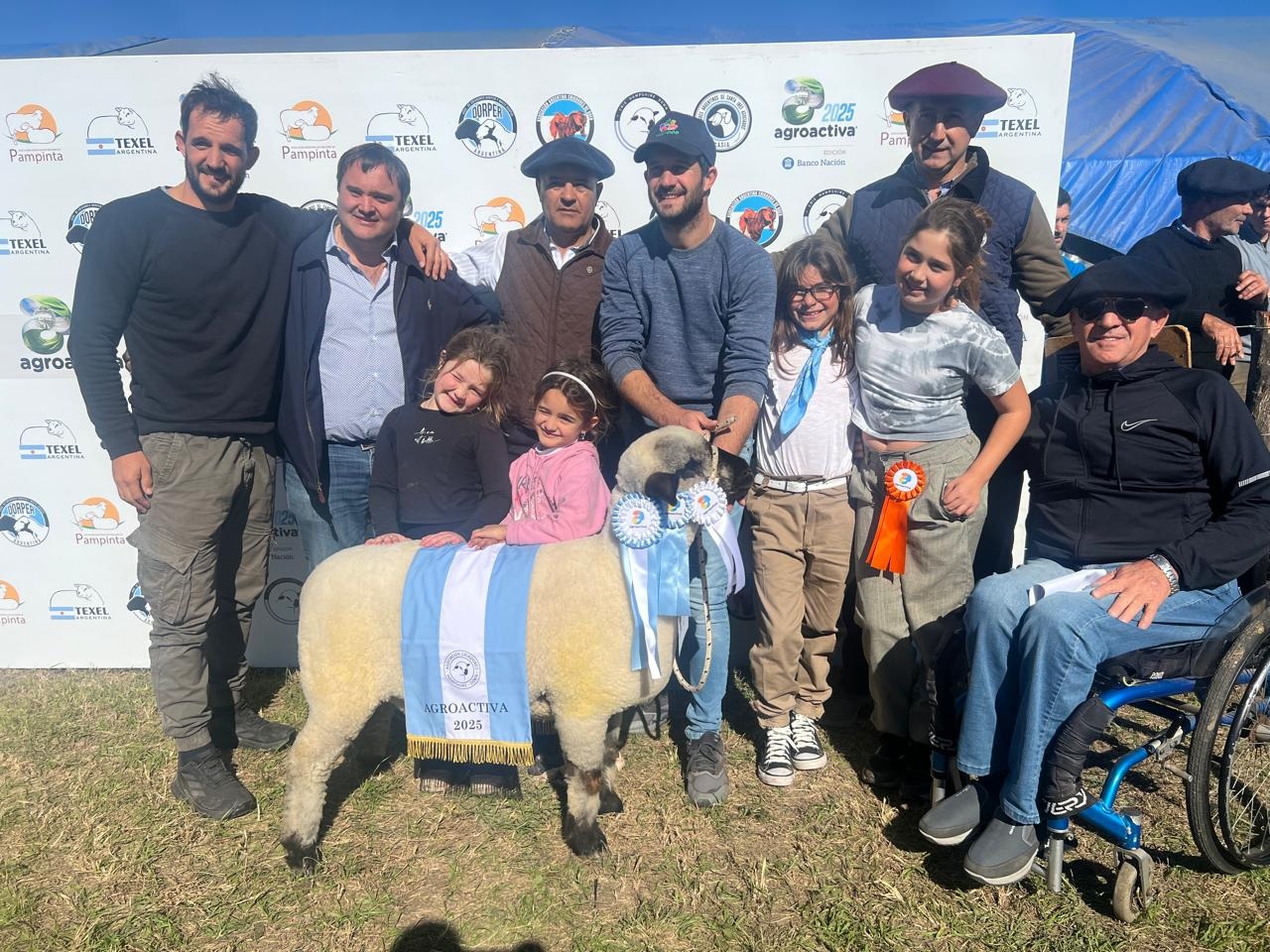 Una cabaña de La Playosa se consagró en AgroActiva con una hembra Hampshire Down hija del campeón de Palermo